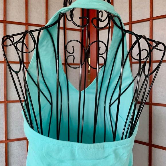 New York & Co. Sequined Halter V-neck NWOT - Picture 4 of 6